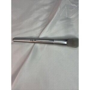 r.e.m. Beauty B1 Blush Brush